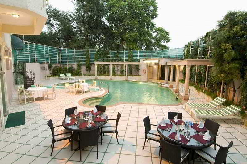 Howard Plaza The Fern, Agra Agra  Extérieur photo